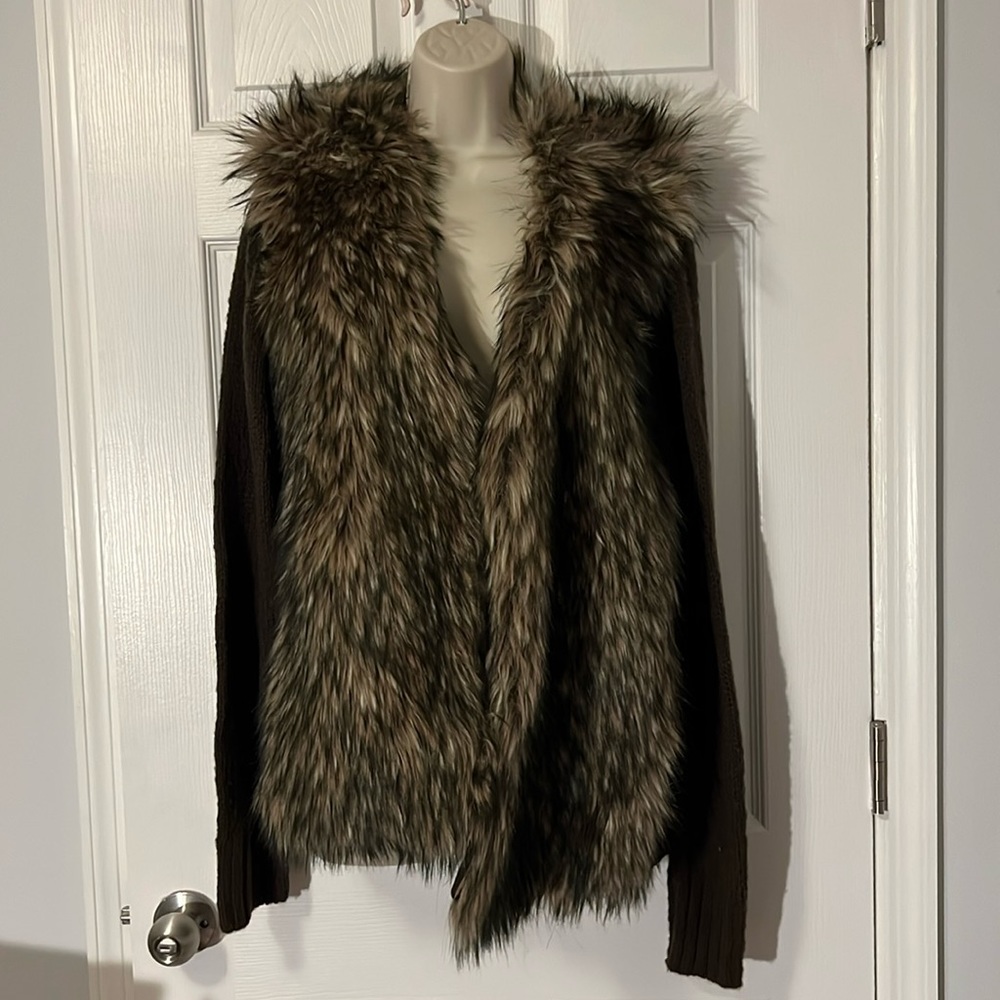 NWT Urban outfitters ecote fur vest sweater cardigan sz L